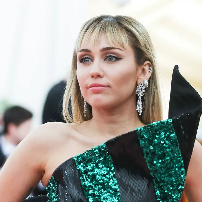 Miley Cyrus stunning look at 2019 Met Gala.
