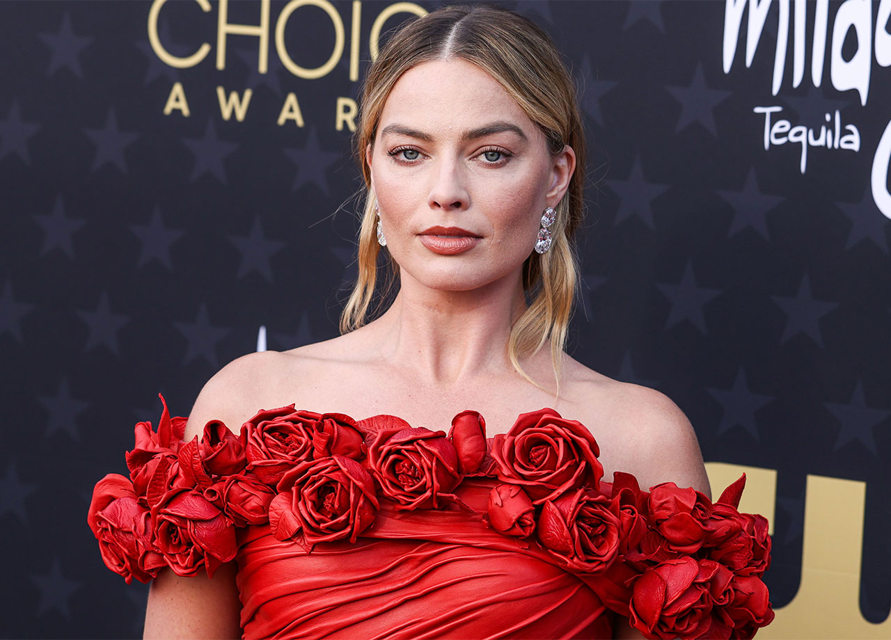 margot robbie critics choice awards