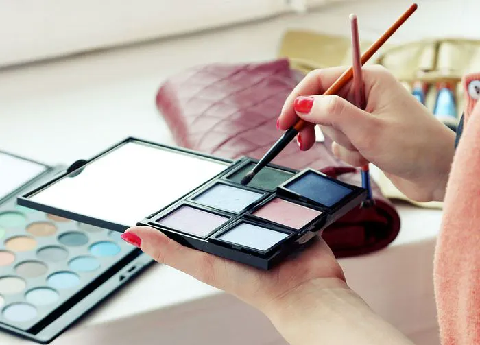 eyeshadow-palette