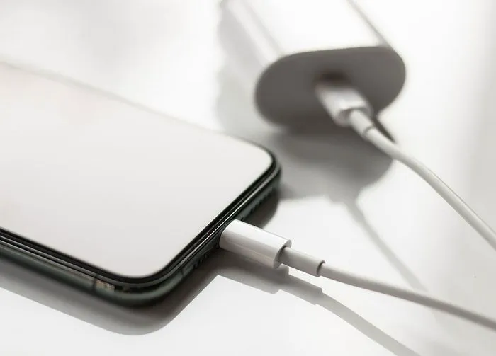 iphone-with-charger