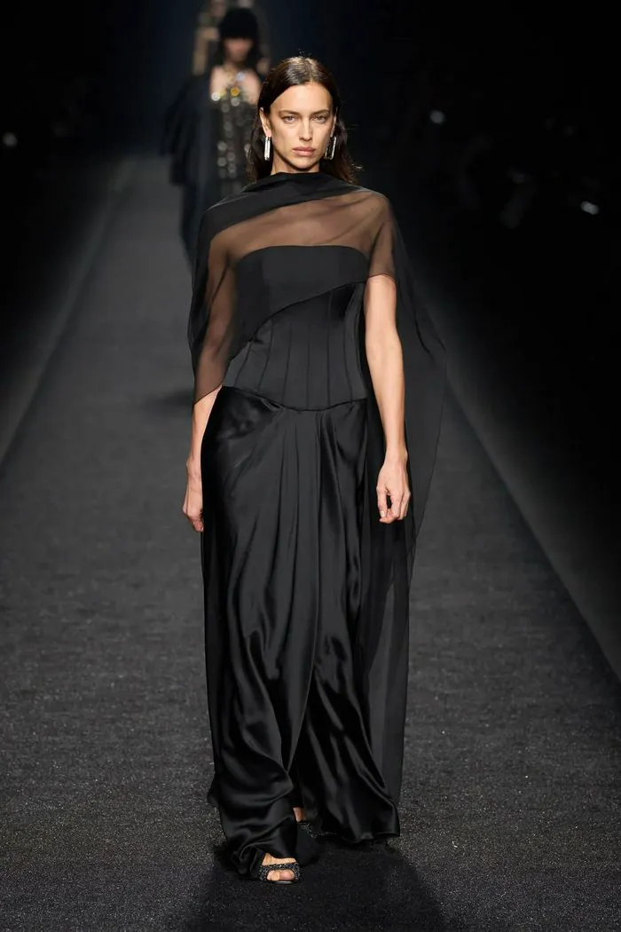 irina shayk milan fashion week
