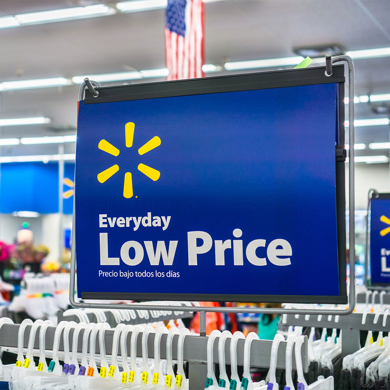 Walmart's $17 Aerie Long Sleeve Linen Shirt Dupes Are Going Viral