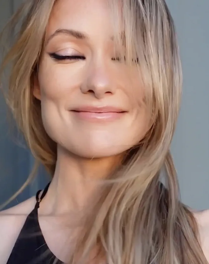 olivia wilde selfie instagram