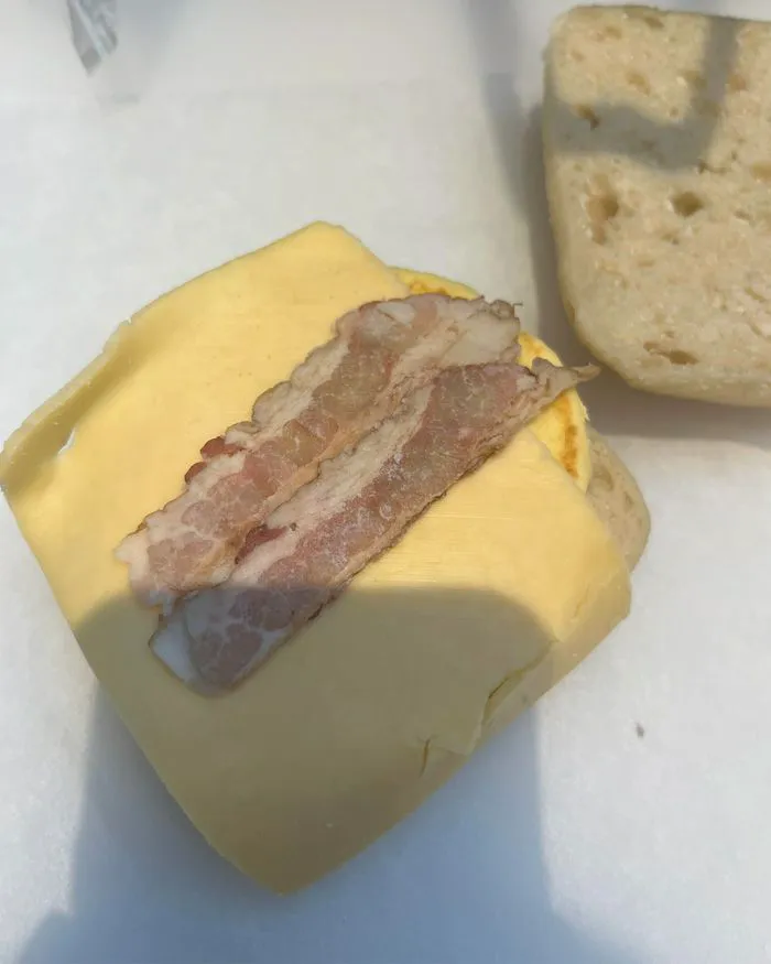 starbucks bacon gouda
