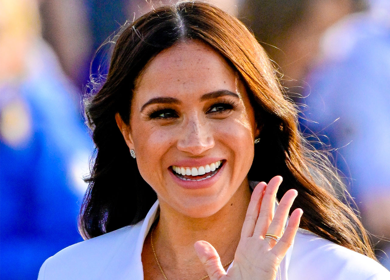 Meghan Markle waving Invictus Games Zuiderpark