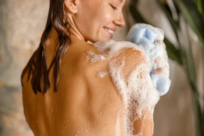 Nourishing body wash with hydrating properties for soft skin