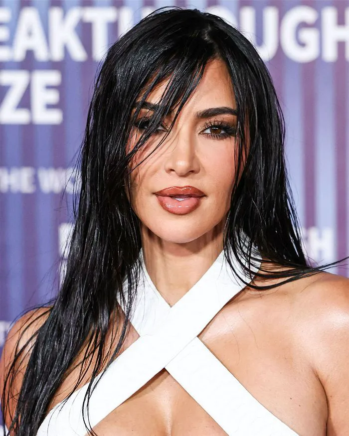 Kim Kardashian at the 10th Annual Breakthrough Prize Ceremony.