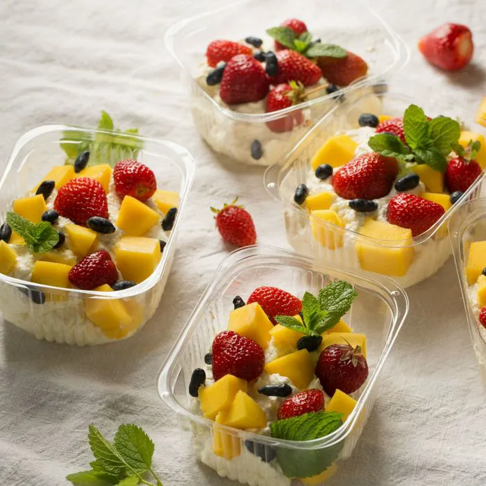 cottage cheese with fruits