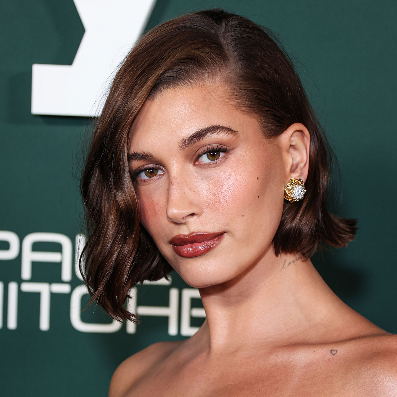 Kendall Jenner Turns Up The Heat In A Cutout Bandage Tube Top For BFF