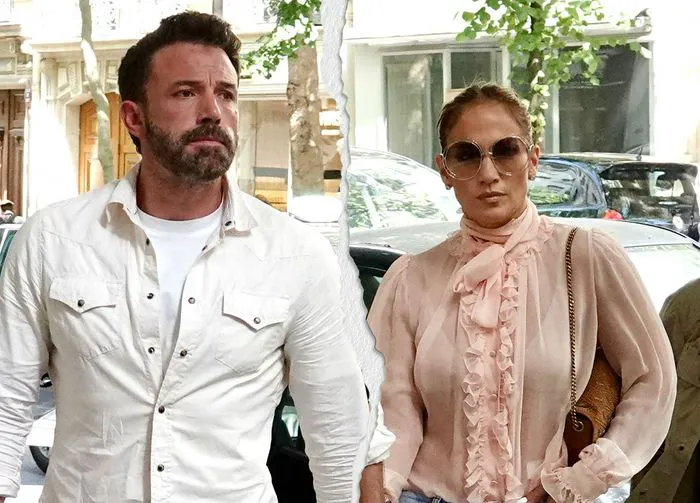 Jennifer Lopez Ben Affleck ripped photo