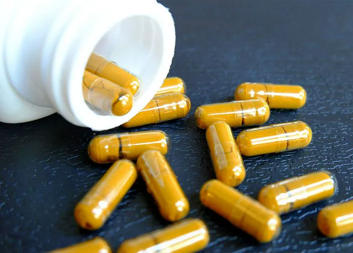 curcumin-pills