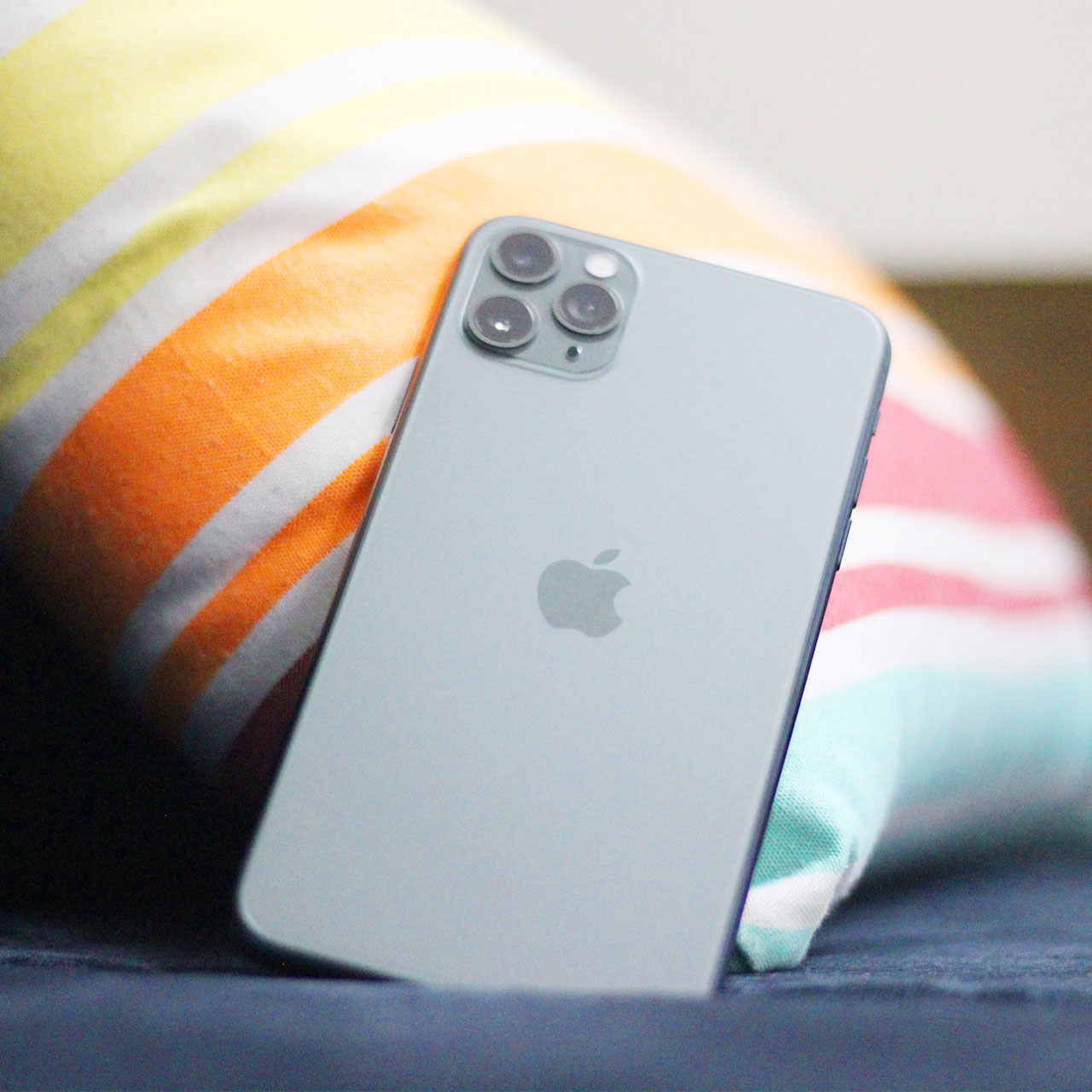 A Tech Expert Tells Us Why You Should Never Sleep With Your Phone Under