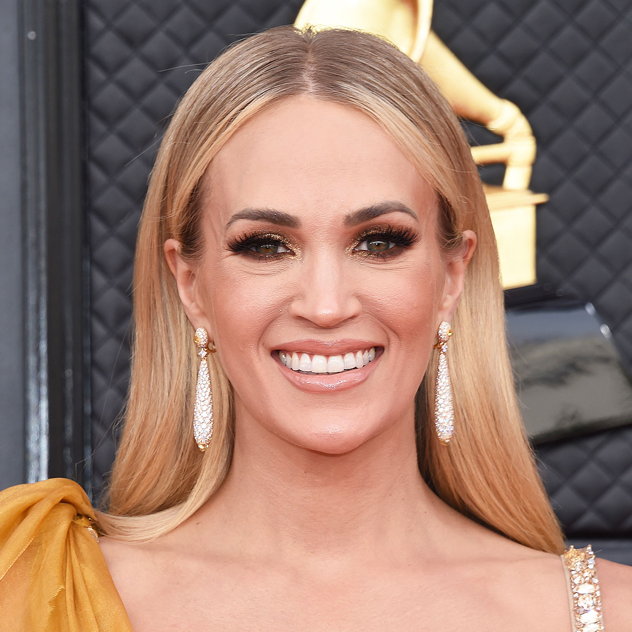 Carrie Underwood Hairstyles 2024