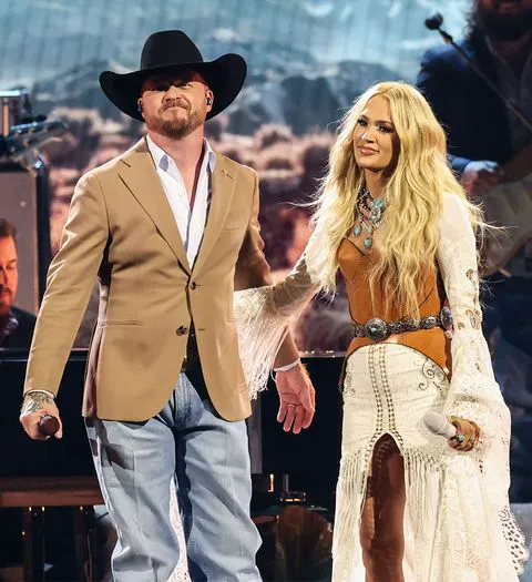 Carrie Underwood sings with Cody Johnson CMA Awards 2024