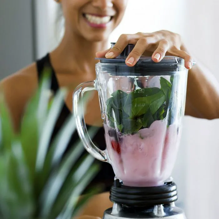 berries and spinach smoothie