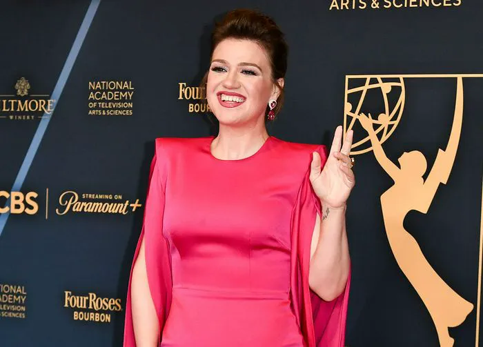 Kelly Clarkson 51st Daytime Emmy Awards
