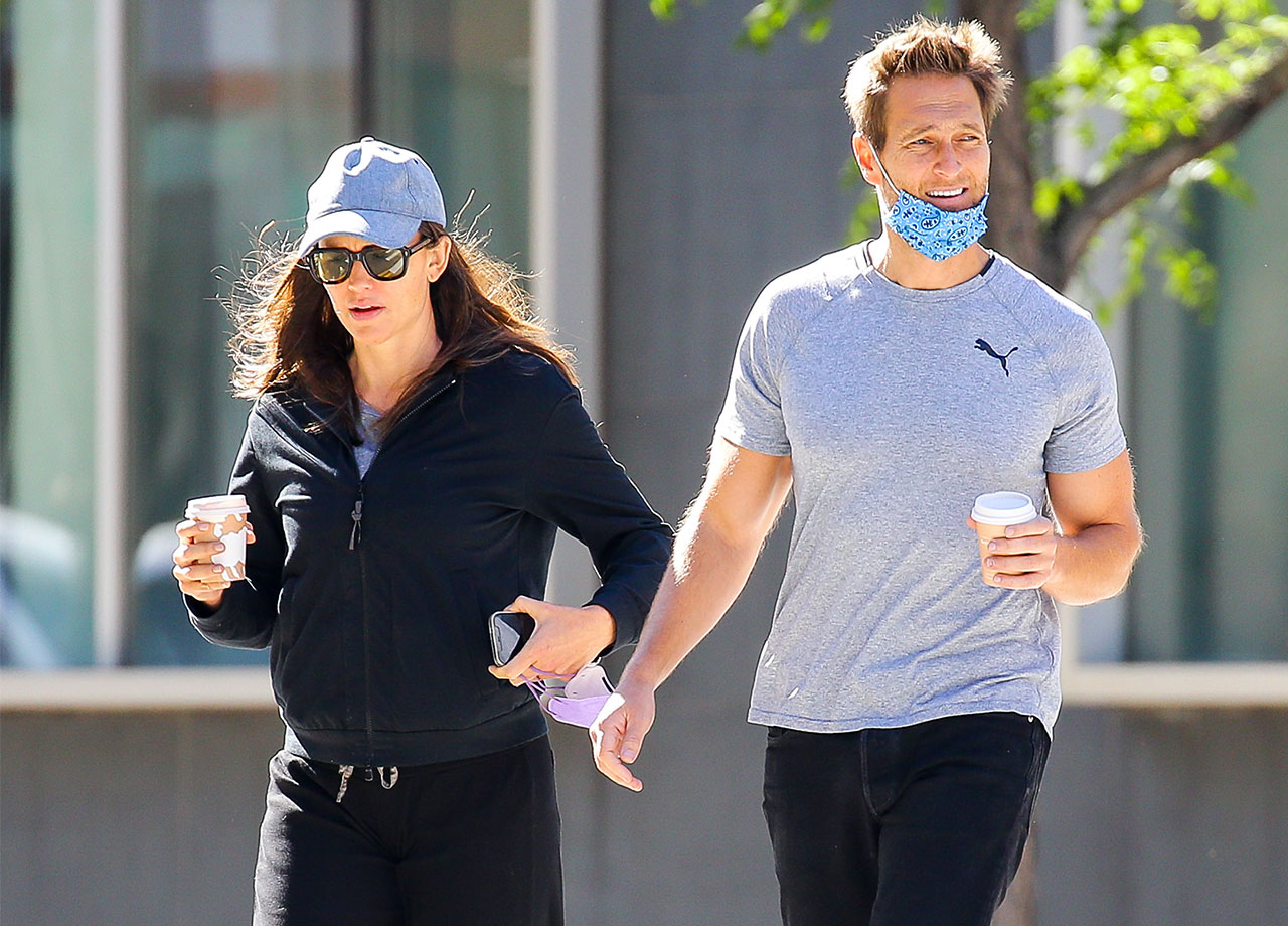 Jennifer Garner with boyfriend John Miller in NYC