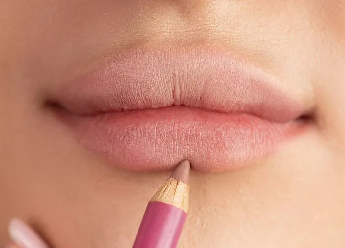 lining-bottom-lip