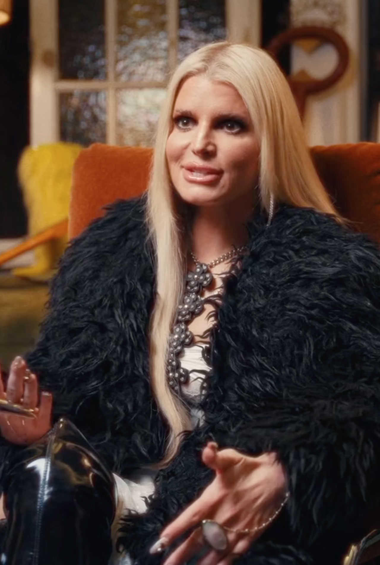 Jessica Simpson in studio