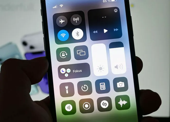 iphone-brightness