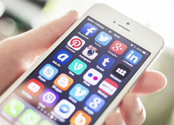 social-media-sites-iphone