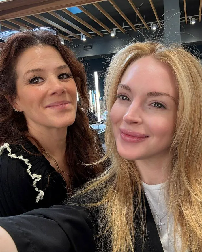 Lindsay Lohan selfie