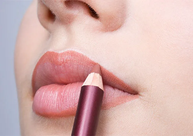 woman-lining corners of lips