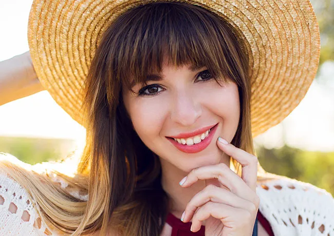 woman-thick-heavy-bangs