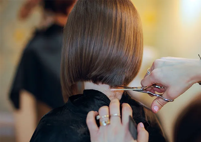woman-short-hair