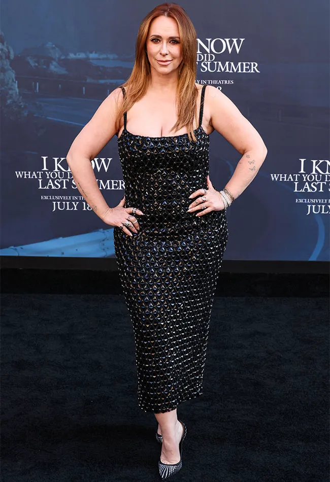 Jennifer Love Hewitt at LA premiere of I Know What You Did Last Summer