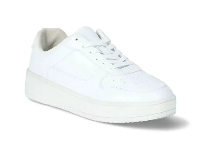 No Boundaries women's platform casual lace-up sneakers.
