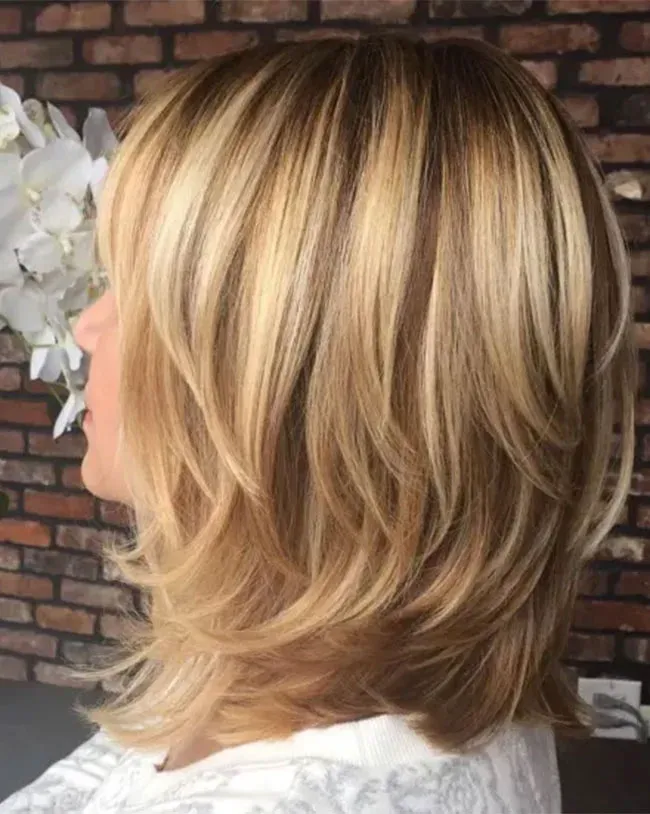 shoulder-length-hair