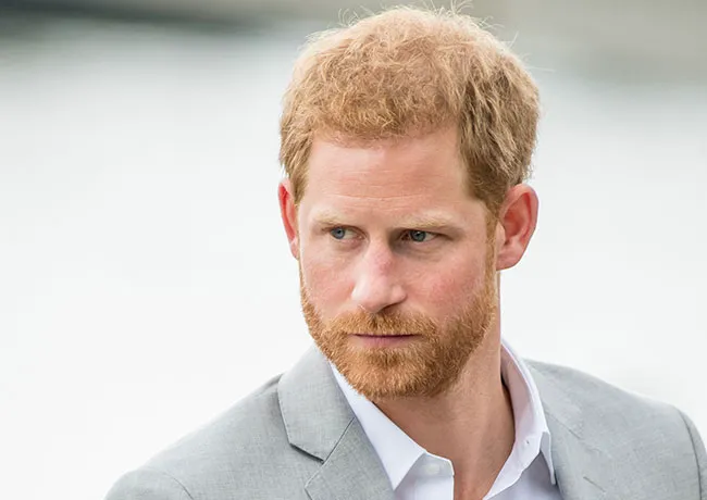 Prince Harry gray suit