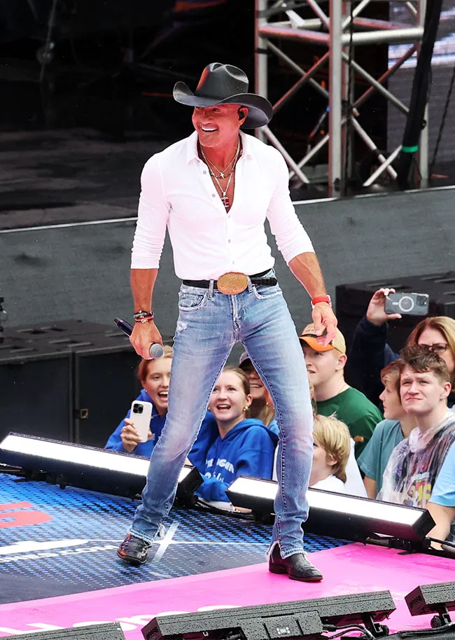 Tim McGraw performing at the 2025 MLB Speedway Classic event.