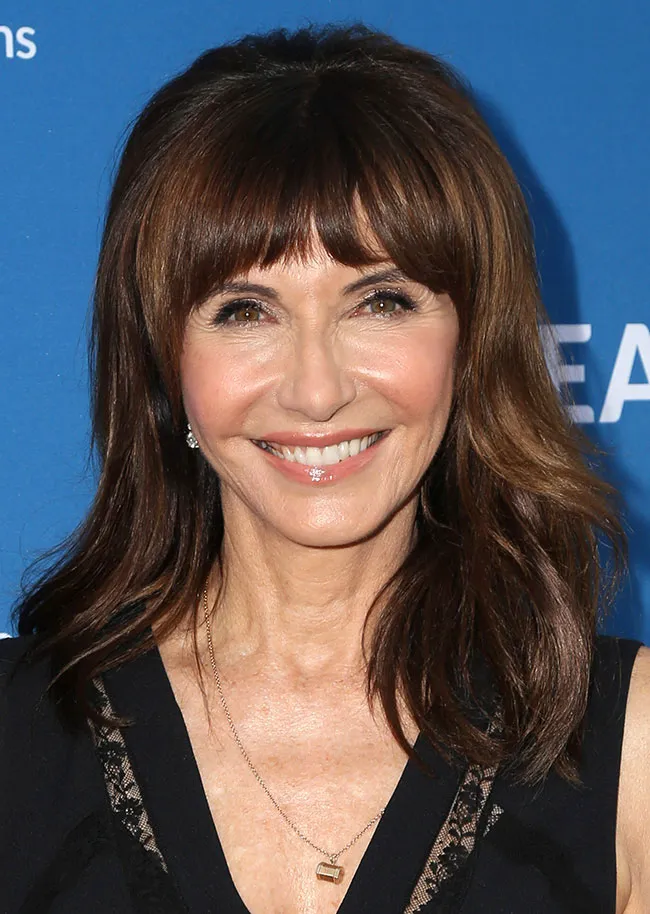 shoulder-length-layers