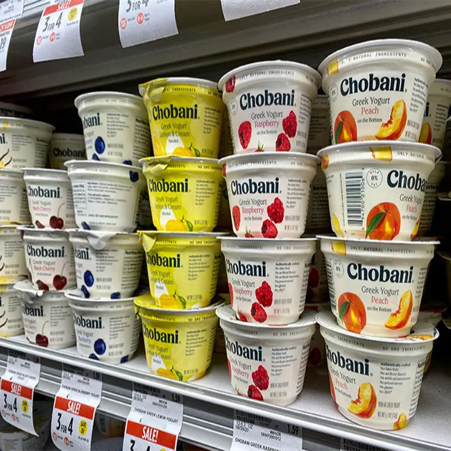 Chobani low-fat yogurt cups with added sugar variety.