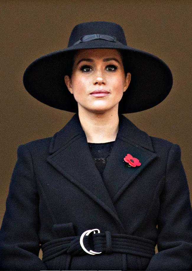 Meghan Markle wearing a poppy