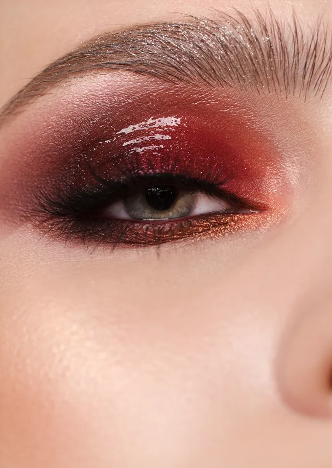 glossy-eyelids