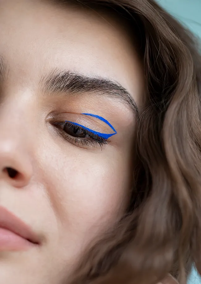 blue-eyeliner