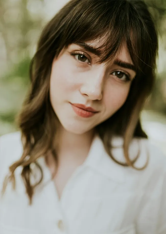 woman-bangs-medium-haircut