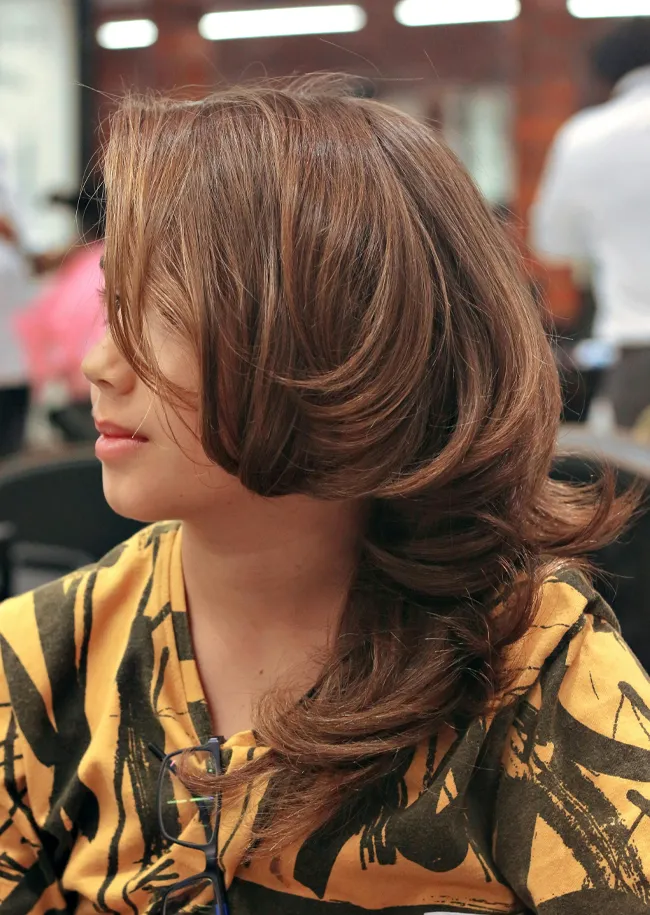 feathered-hair