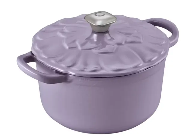 Versatile Dutch oven for cooking a variety of dishes.