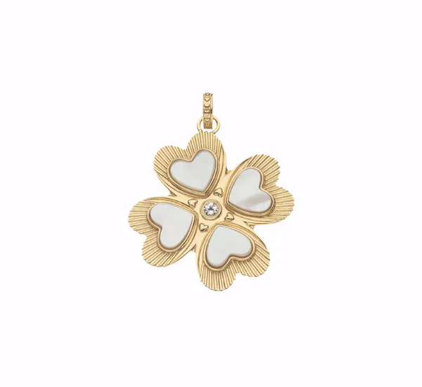 Lucky in Love clover pendant with mother of pearl