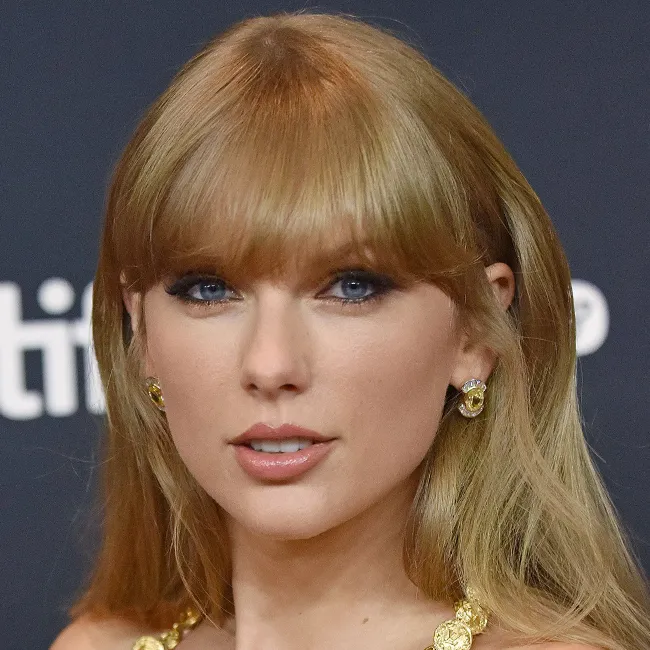 "Taylor Swift with Travis Kelce"