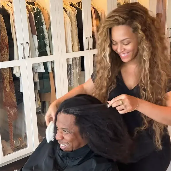 Beyoncé and Jay-Z sharing a moment on YouTube.