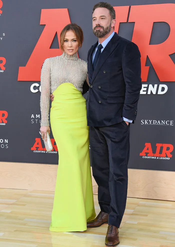 Jennifer Lopez and Ben Affleck Air premiere