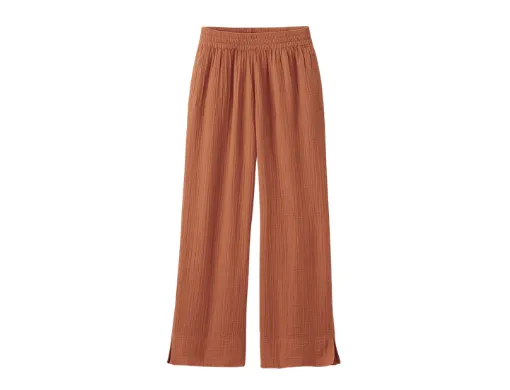 "Light As Air Gauze Pull On Crops for a relaxed fit"