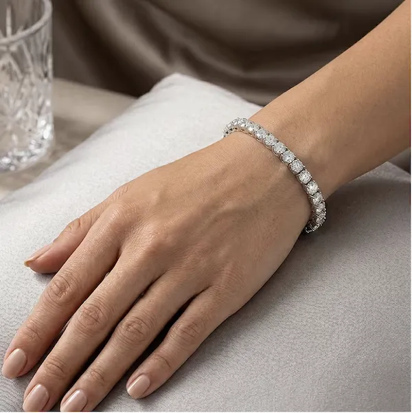 Lab-grown diamond tennis bracelet in sterling silver