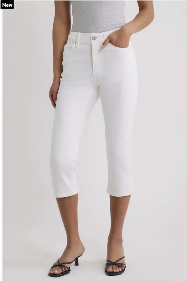 Stylish side-slit high-waist capri jeans for modern outfits.