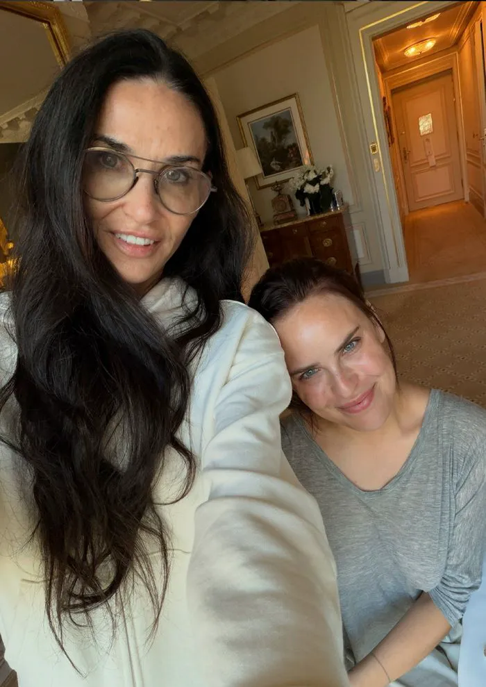 Demi Moore and Rumer Willis together in Paris